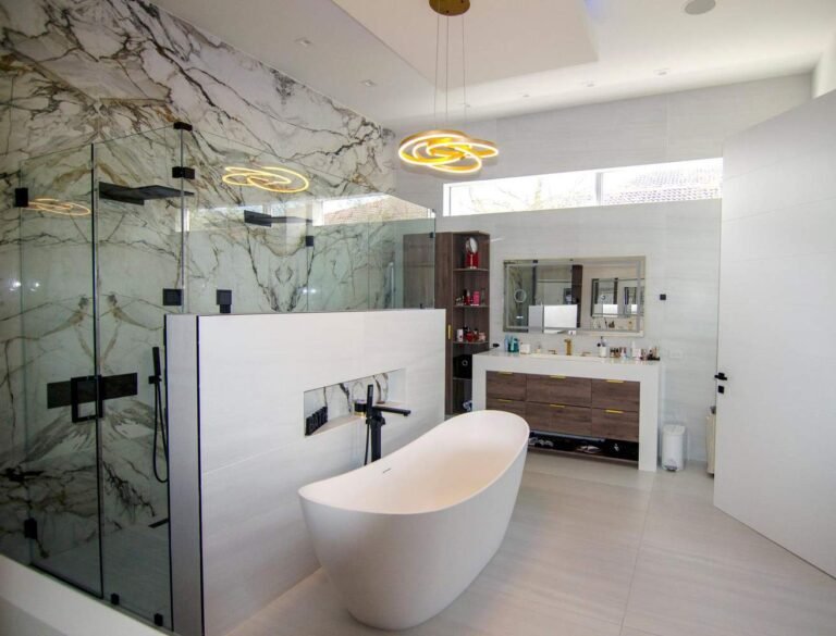 Bathroom Remodeling in Los Angeles